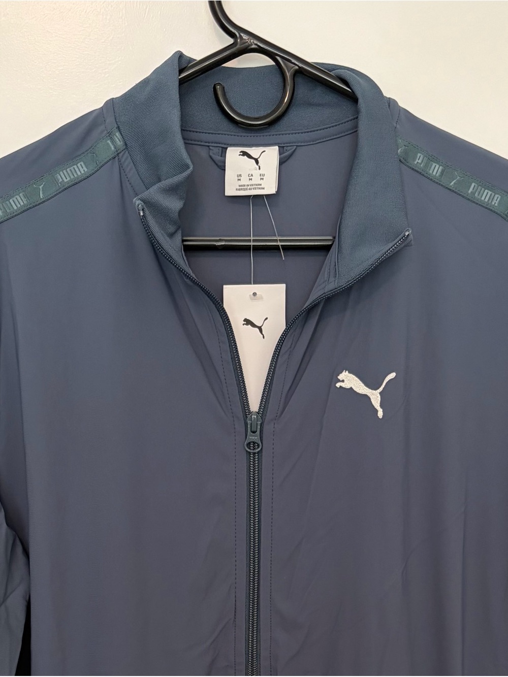 PUMA Gray Skies Full Zip Stretch Knit Track Jacket Sz Medium NWT